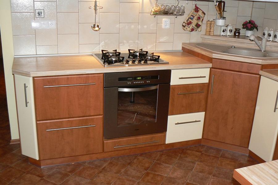Kuchyně 27